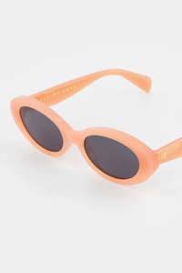 Isle Of Eden: Isle of Eden Frankie Sunglasses - Pink