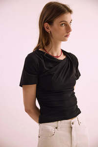 Pharlain: Phàrlain Twist Top - Black