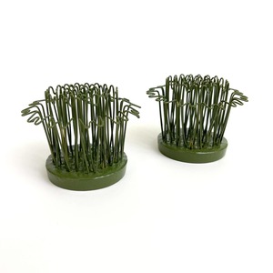 Round Hairpin Flower Holder Flower Frog: 2-1/2"
