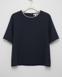 Wanda Harland Preloved: PRELOVED Harman Grubisa Top - size 6
