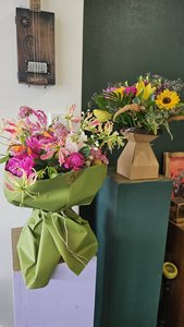 Products: Vox Box - Water source - Wandering Florist
