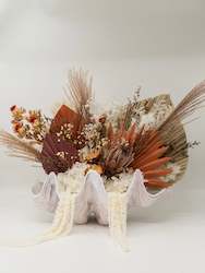 Giant Clam Coastal Arrangements: Rustic Coastal Giant Clam