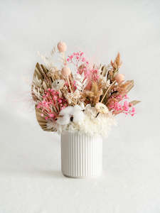 Vase Arrangements: Sweet Cottage Bloom