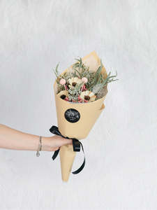 Bouquets: Mother's Day Sweetheart Posy - Limited Edition