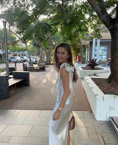 Caitlin Crisp Wilmer Dress (Oyster)