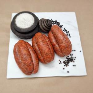 Sausages: Beef Worchestershire & Cracked Pepper Sausage