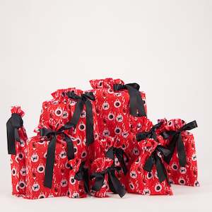 Reusable Gift Bags: Christmas Cats (Reusable Gift Bag Set)
