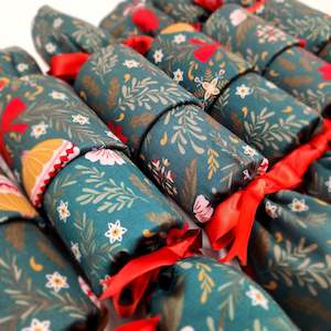 Reusable Christmas Crackers: Noel (6 Reusable Christmas Crackers)