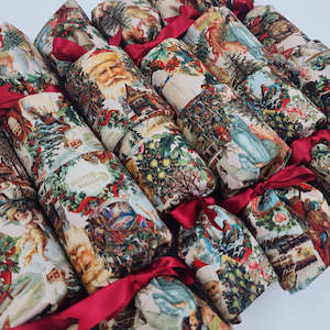 Vintage Santa (6 Reusable Christmas Crackers)