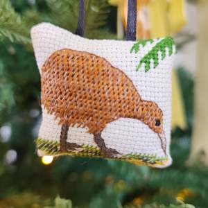 Kiwi Crossstitch Ornament