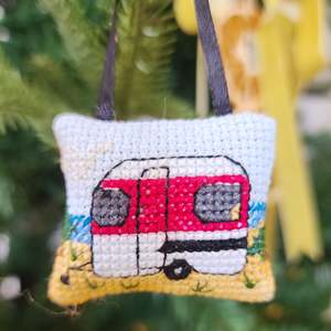 Christmas Cracker Supplies: Summer caravan Crossstitch Ornament