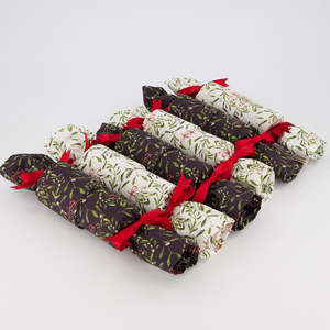 Mistletoe (6 Reusable Crackers)