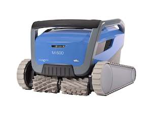 Cleaners: Dolphin M600 Robot cleaner