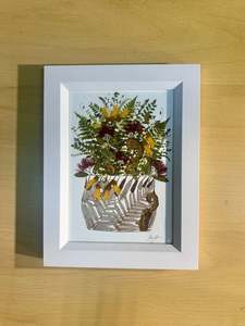 13cmx18cm framed print  - NZ flora Kite