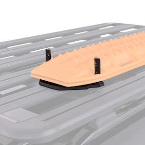 Maxtrax: Recovery Track Bracket - Locking Pin