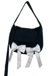 Frontpage: Signature Bow Bag
