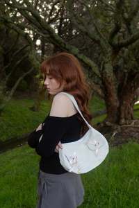 Frontpage: Bleached Bow Handbag