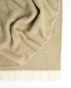 All Throws: Nordic Pea