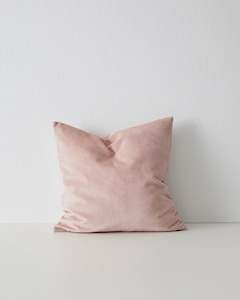 Ava Velvet Cushion: Ava Blush