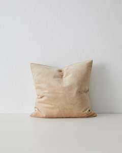 Ava Velvet Cushion: Ava Nougat