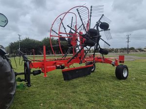Products: SIP Star 650 Swather - Webbline