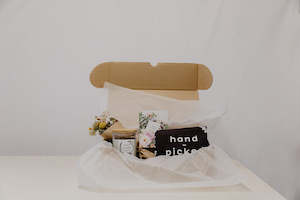 dried flowers: hand-picked gift box