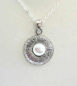 Products: Pearl Kina Pendant weebleworksjase
