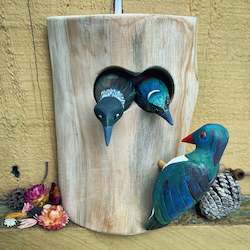 Aotearoa Gifting: Native manu nesting log