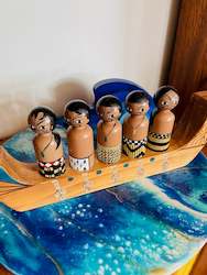 Maori Resources: Maui and his brothers 5 berth Waka