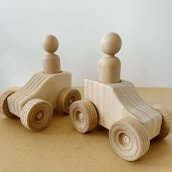 Pegs With Accessories: Unpainted roller skate cars