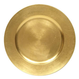 Centrepieces: Gold charger plate