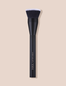 Natural Make Up: Inika Organic - Vegan Flat Top Kabuki Brush ( NEW Design )