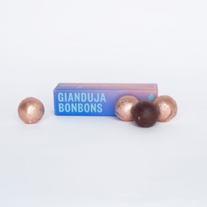 Loving Earth 1: Loving Earth - Gianduja Dark Chocolate Bonbons - Hazelnut 4 pack (46g)