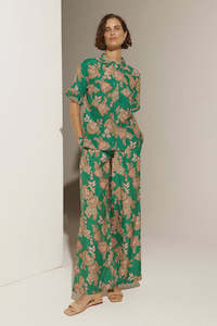 Sale: Zoe Kratzmann Pixel Top K'gari Palm Green