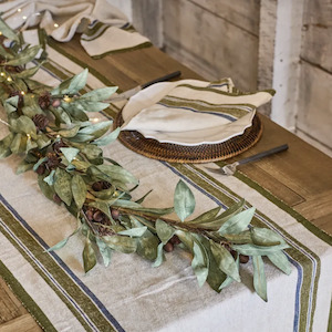 Garland - Eucalyptus & Brown Berry Wood Large