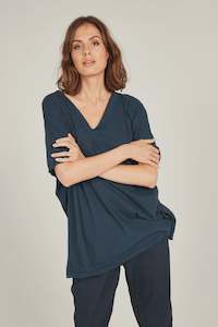 Primness Loose V Tee Navy