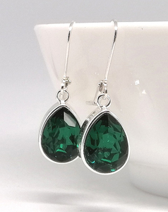 Products: Emerald Green Swarovski Crystal Teardrop Earrings – Wendi Lindsay Jewellery