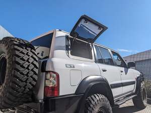 Gullwing Window - Nissan Safari / Patrol Y61 GU LWB (1997-2015) - By Emuwing