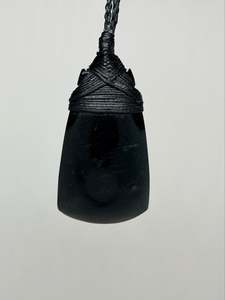 He Taonga He Tama Hemi S Carvings: Tangiwai Black Serpentine Curved Toki (Adze)- carved by Hemi