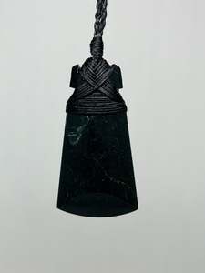 He Taonga He Tama Hemi S Carvings: Hokitika Black Serpentine Straight Toki (Adze) – Carved by Hemi