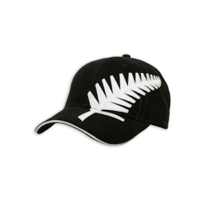 Cap black large fern