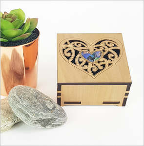 Square Trinket Box with Pāua Kōwhaiwhai Heart
