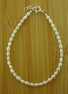 White Pearl Bracelet 4x2mm