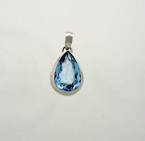 Pendants: Blue topaz Faceted 15x10mm Teardrop Pendant
