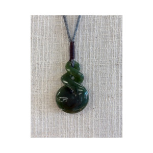 Jewellery: New Zealand Pounamu Pikorua (Triple Twist) Necklace
