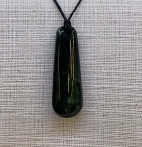 New Zealand Pounamu Drop (Roimata)