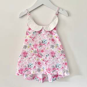 Lilys Top Picks: La Sienna Floral Halter Top, Size 4