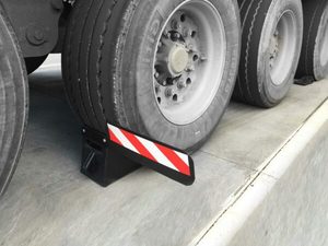 Products: LARGE FLAGGED Safety Wheel Chocks – Wheel Chocks