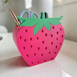 Accessories: Strawberry Desk Organiser