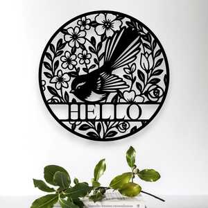 Home Decor: Personalised Floral Fantail Round Wall Décor